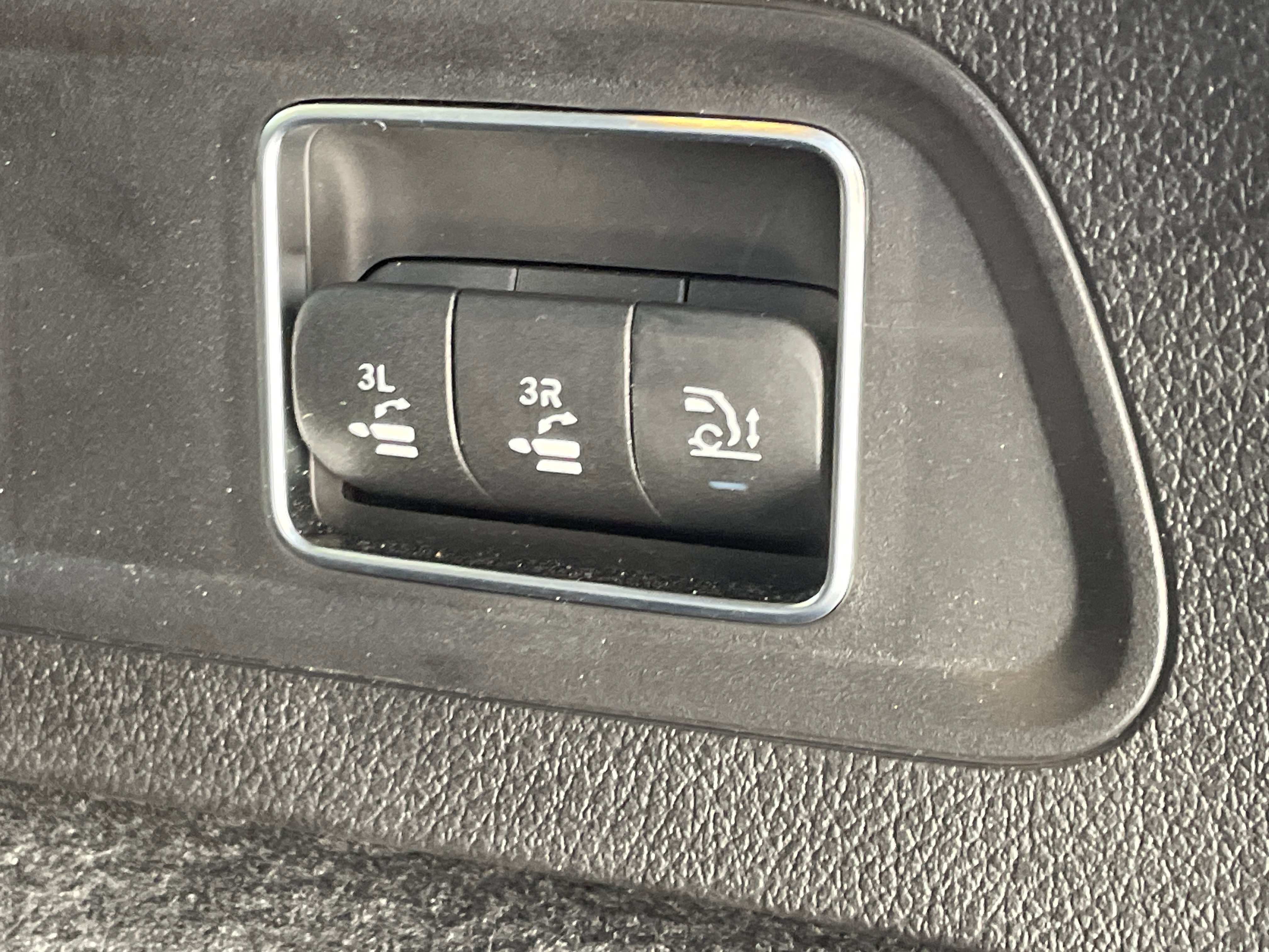 Certified 2023 Mercedes-Benz GLS 580 4MATIC image 12