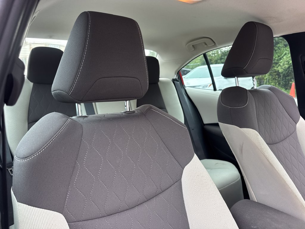 Used 2020 Toyota Corolla LE FWD image 23