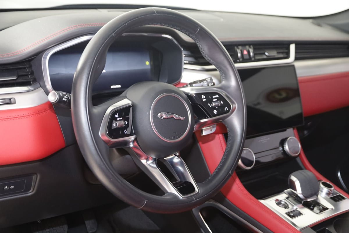 Used 2024 Jaguar F-PACE R-Dynamic S AWD/4WD image 6
