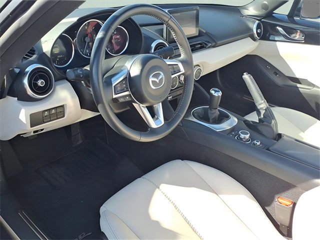 Used 2021 MAZDA MX-5 Miata RF Grand Touring w/ Appearance Package image 8