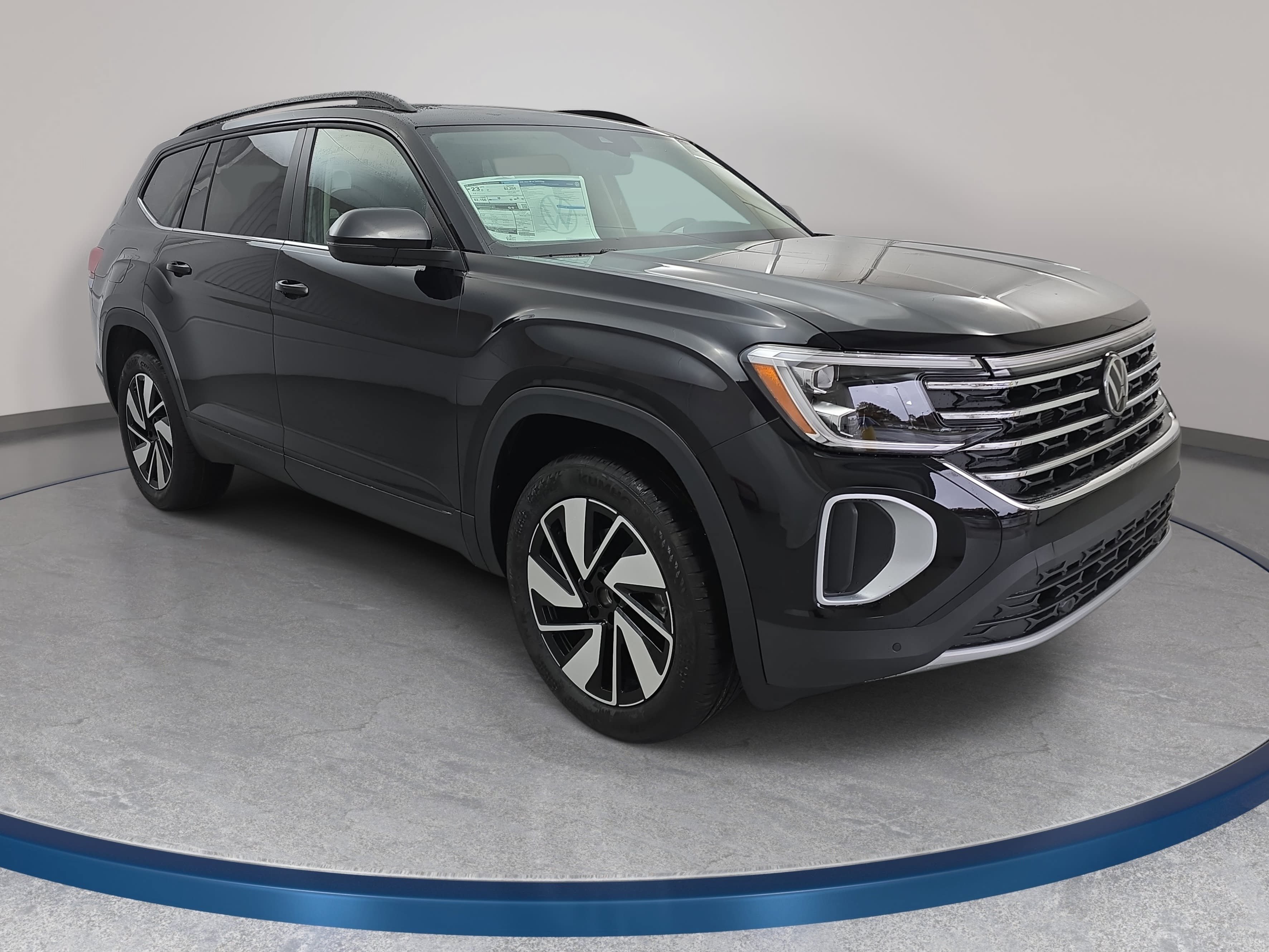 New 2026 Volkswagen Atlas SE FWD image 3