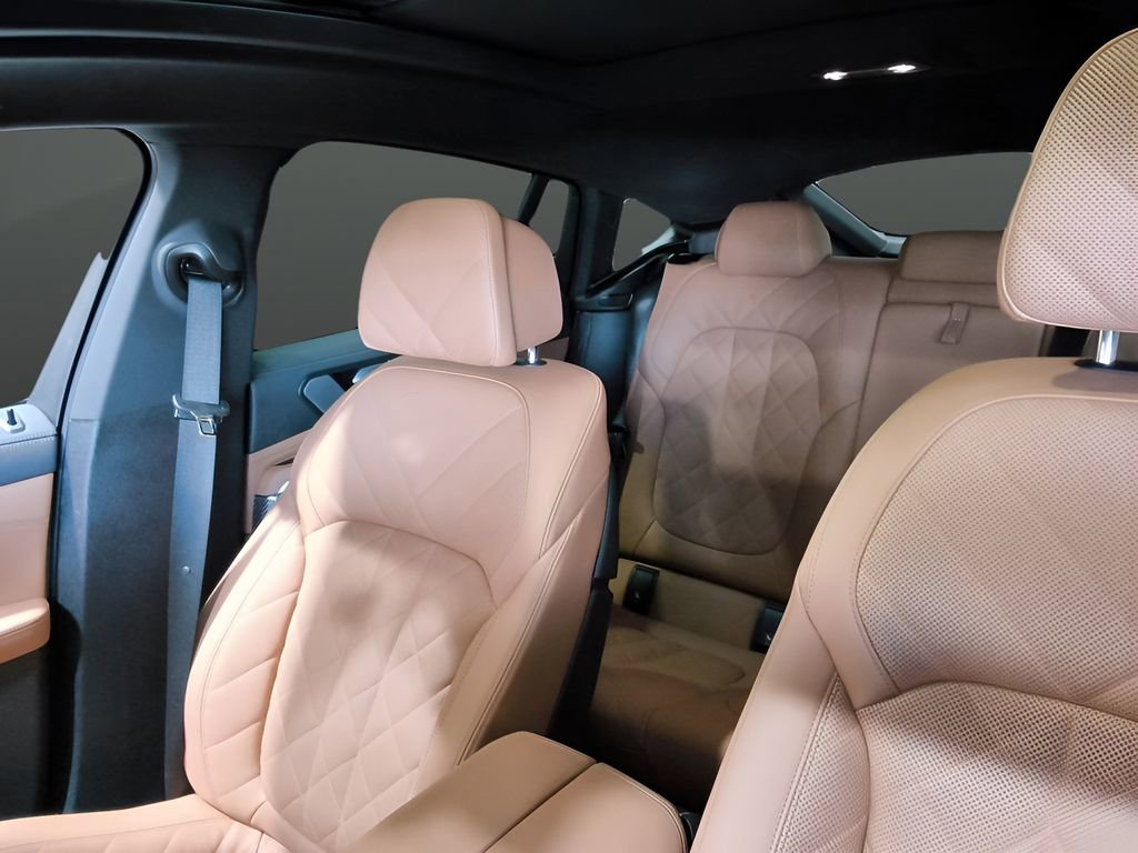 Used 2026 BMW X6 M60i image 32