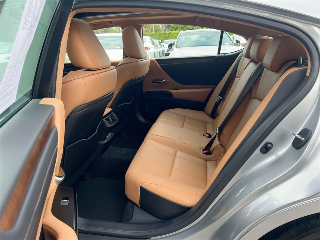 Certified 2024 Lexus ES 350 Luxury image 19