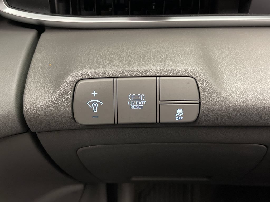 Certified 2026 Hyundai Elantra Hybrid FWD image 30