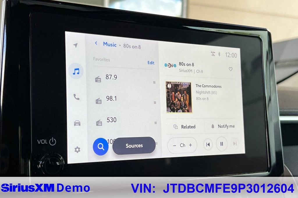 Used 2023 Toyota Corolla XLE FWD image 23