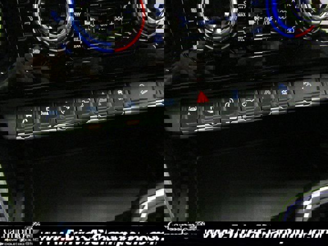 Certified 2025 GMC Sierra 1500 Denali image 43