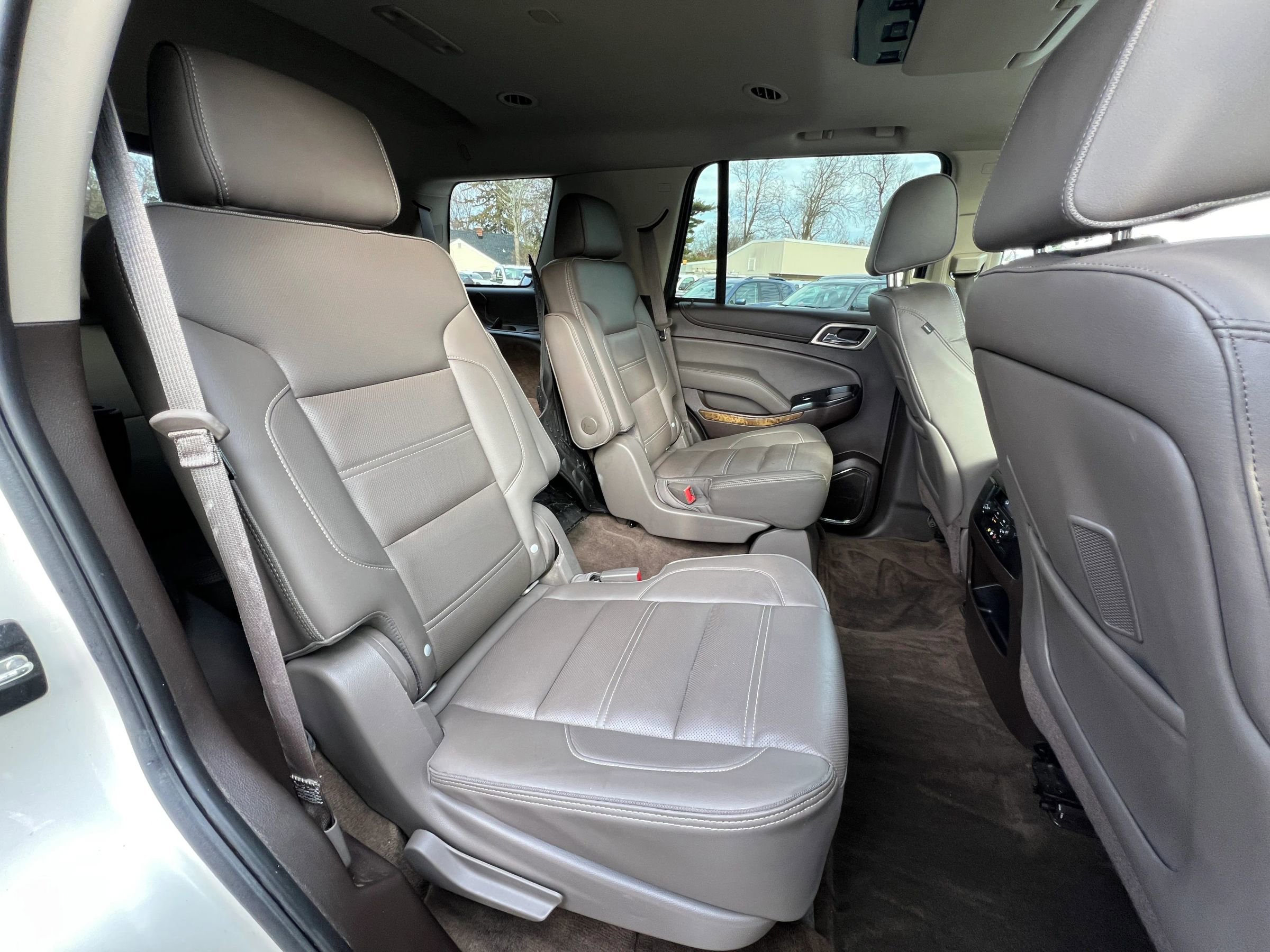 Used 2015 GMC Yukon Denali image 42
