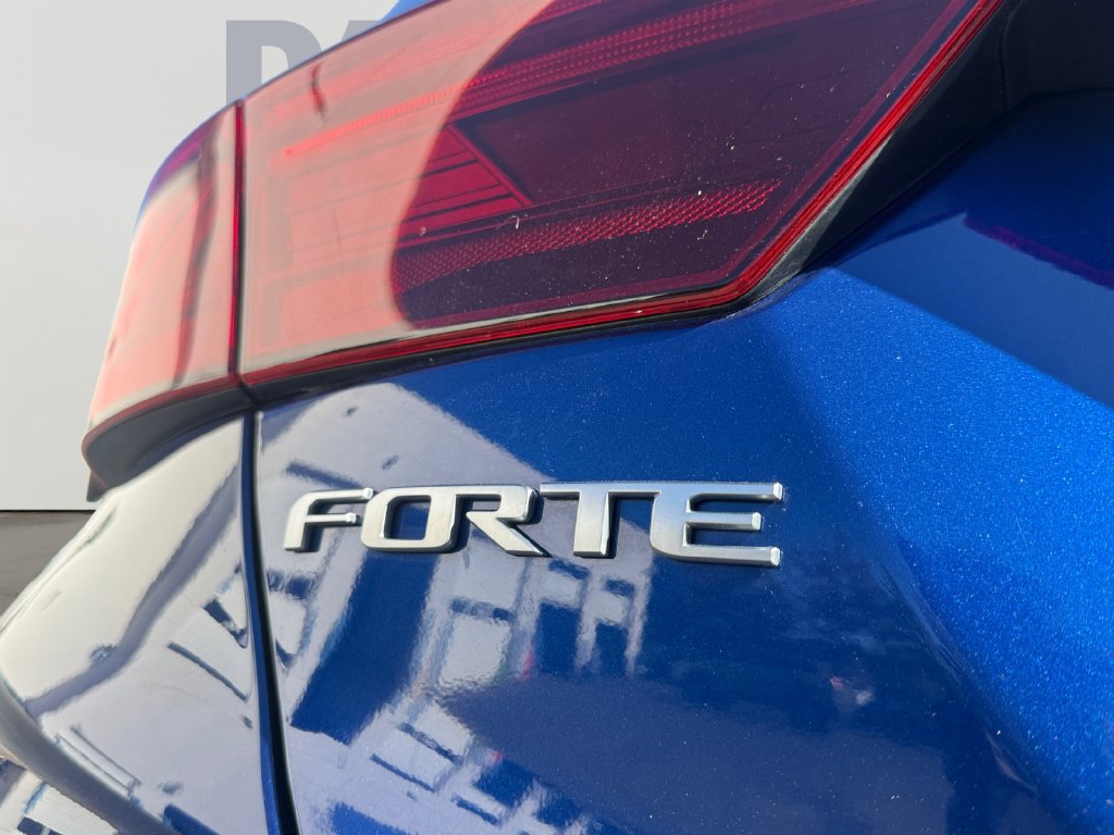 Used 2023 Kia Forte LXS FWD image 31