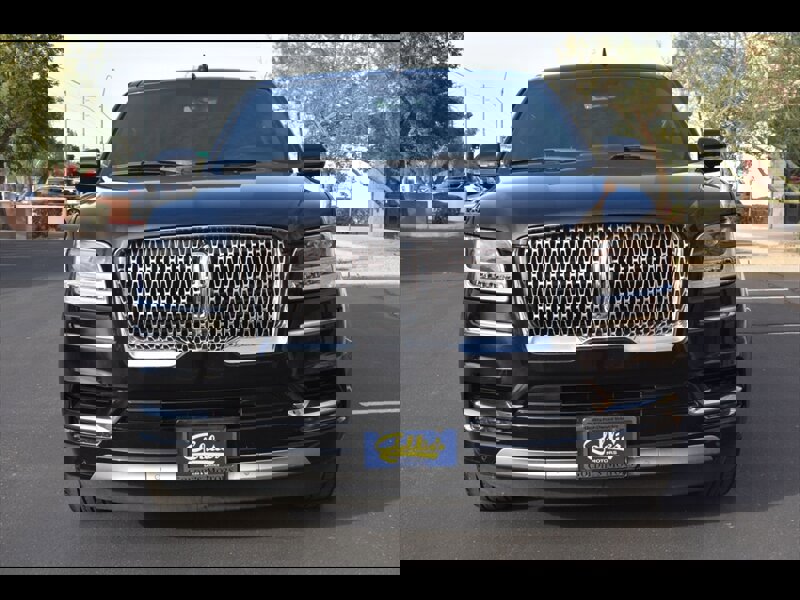 Used 2018 Lincoln Navigator L Select image 8