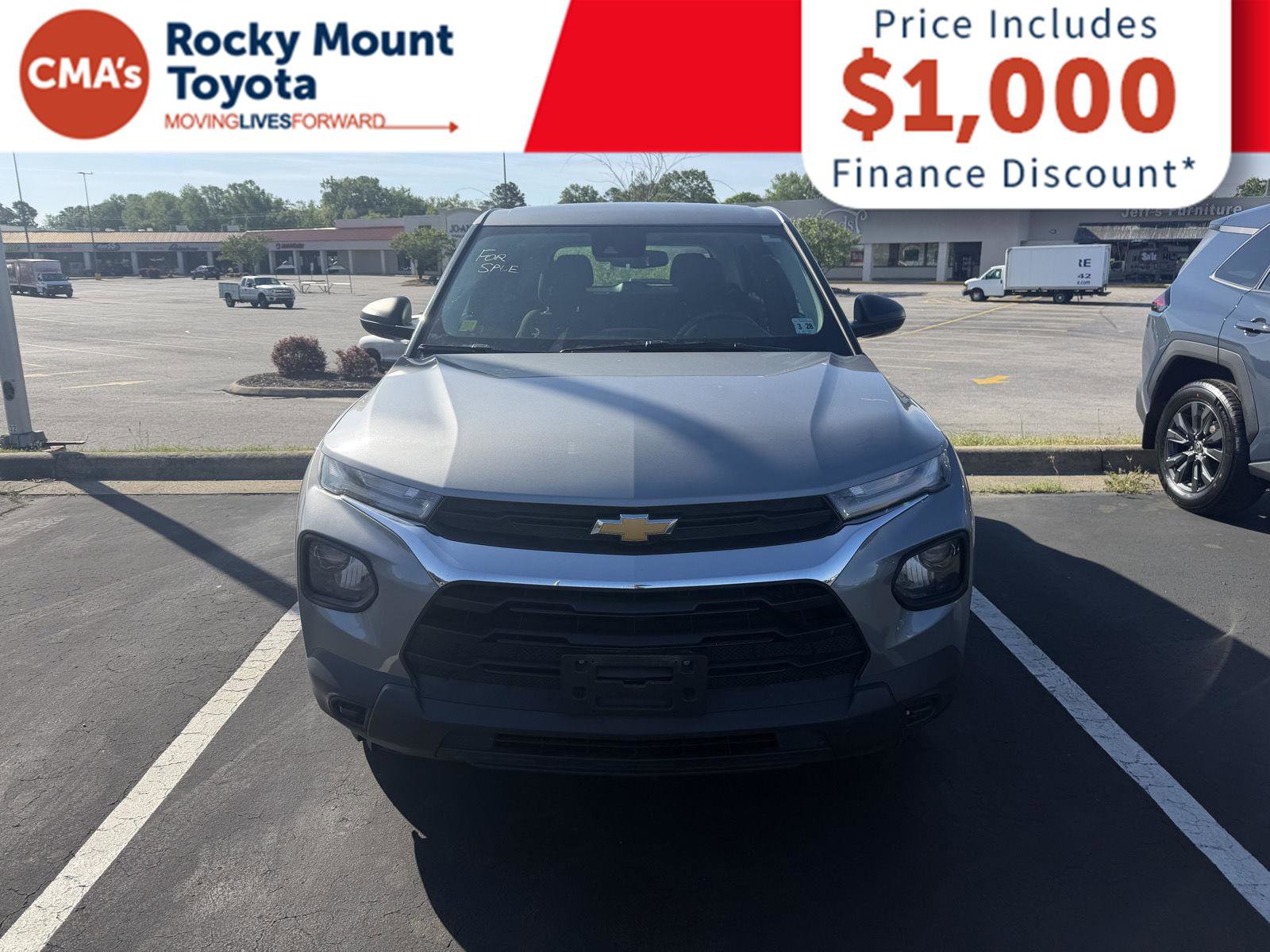 Used 2023 Chevrolet TrailBlazer LS image 2