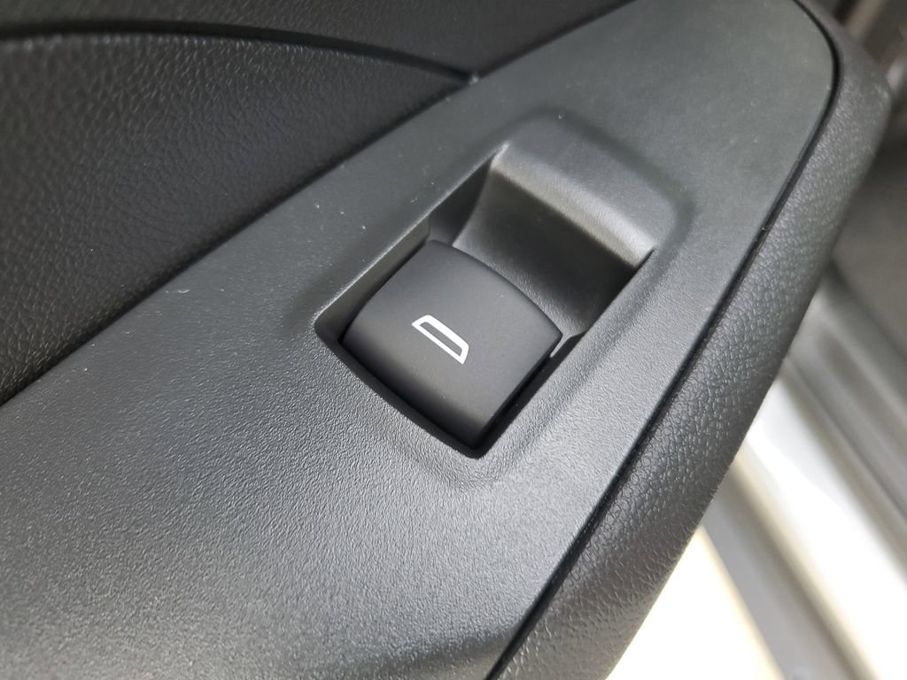 New 2026 Chevrolet Trax RS w/ Sunroof Package image 16