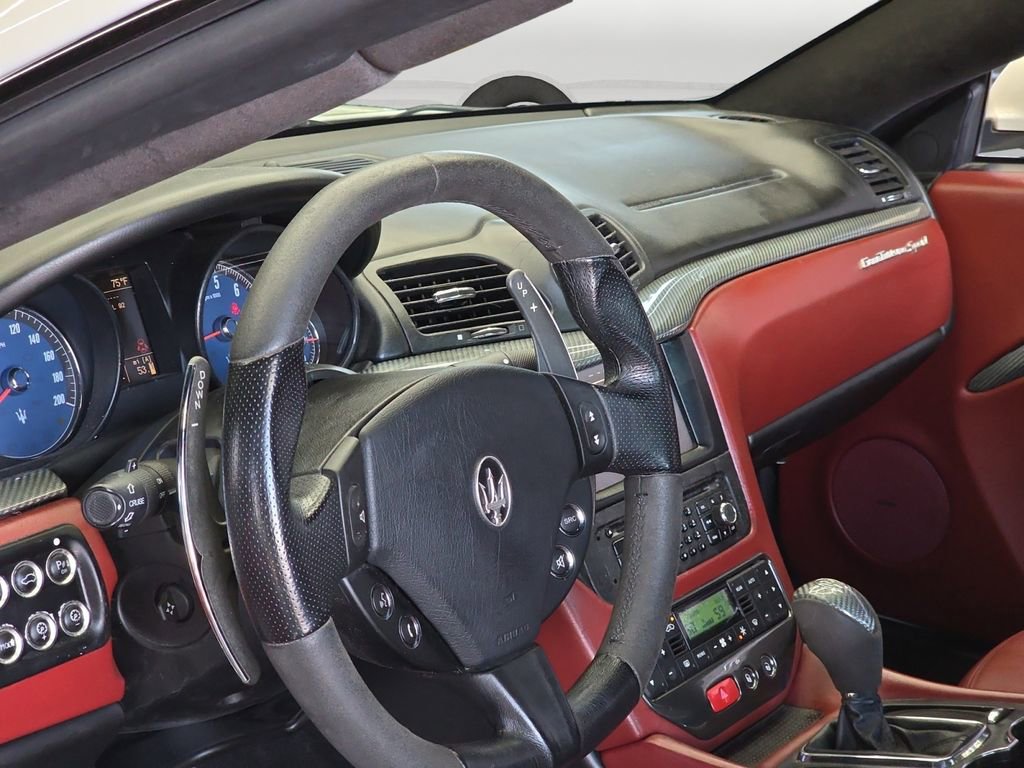 Used 2014 Maserati GranTurismo Sport image 16