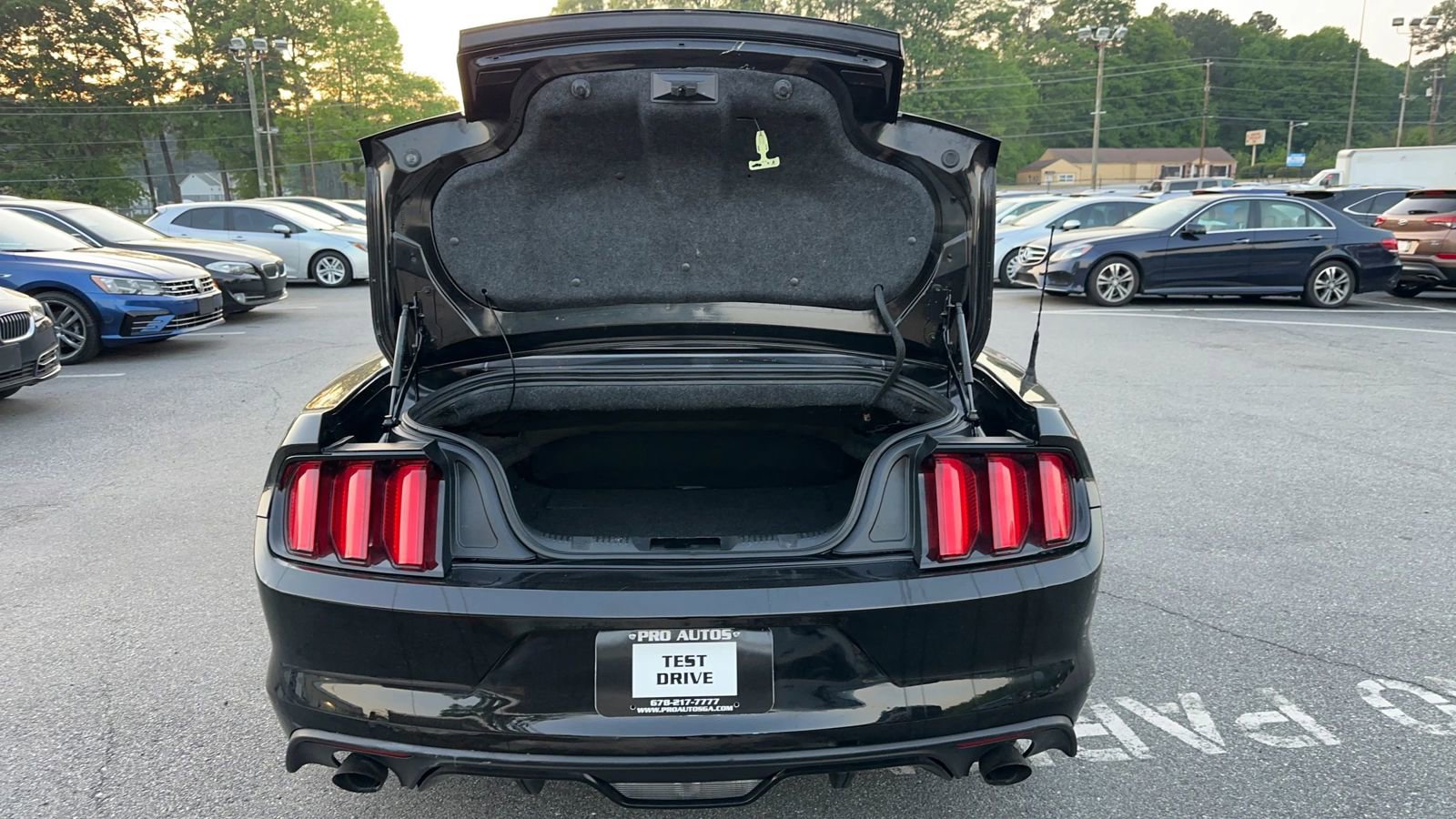 Used 2015 Ford Mustang Premium RWD image 15