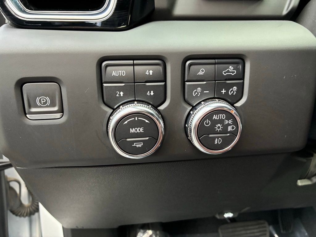 Used 2024 GMC Sierra 3500 Denali Ultimate image 19