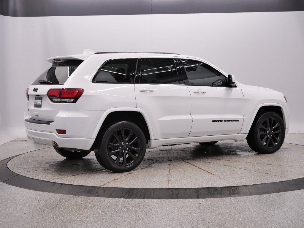 Certified 2018 Jeep Grand Cherokee Altitude AWD/4WD image 6