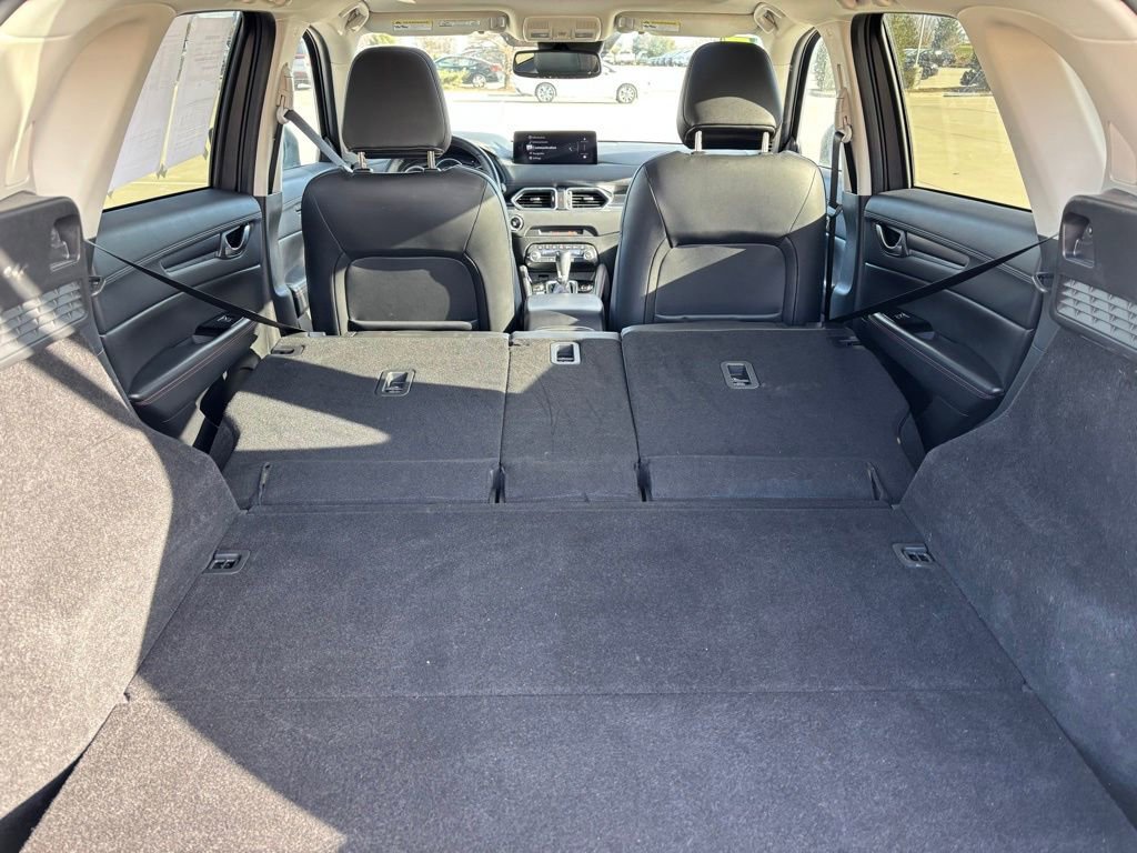 Used 2025 MAZDA CX-5 Carbon Edition image 12