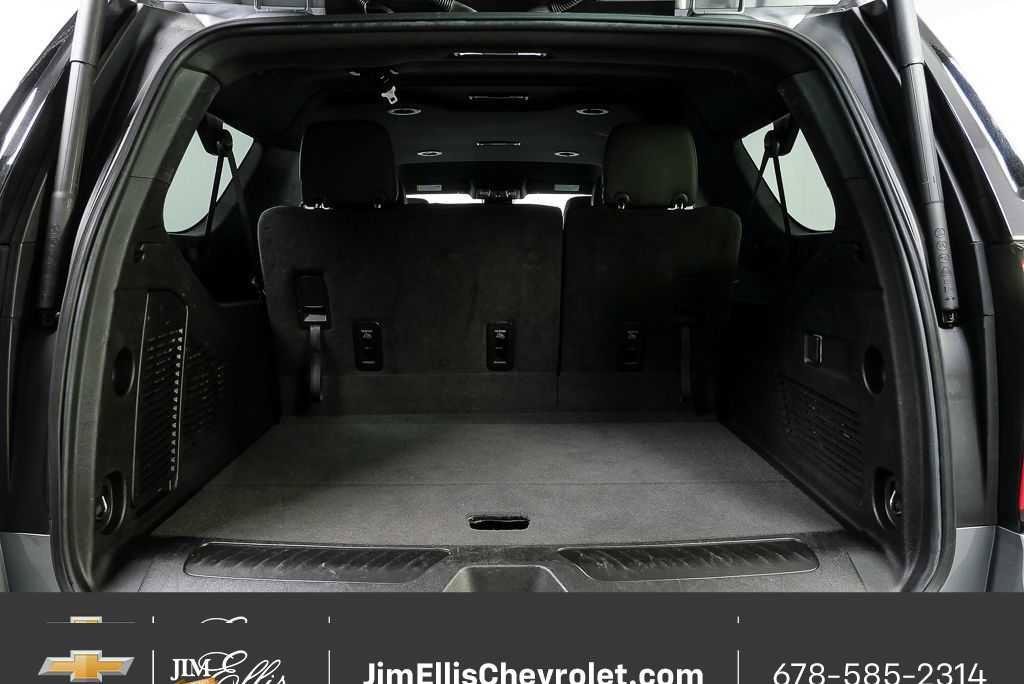 Certified 2024 Chevrolet Suburban LT RWD image 31