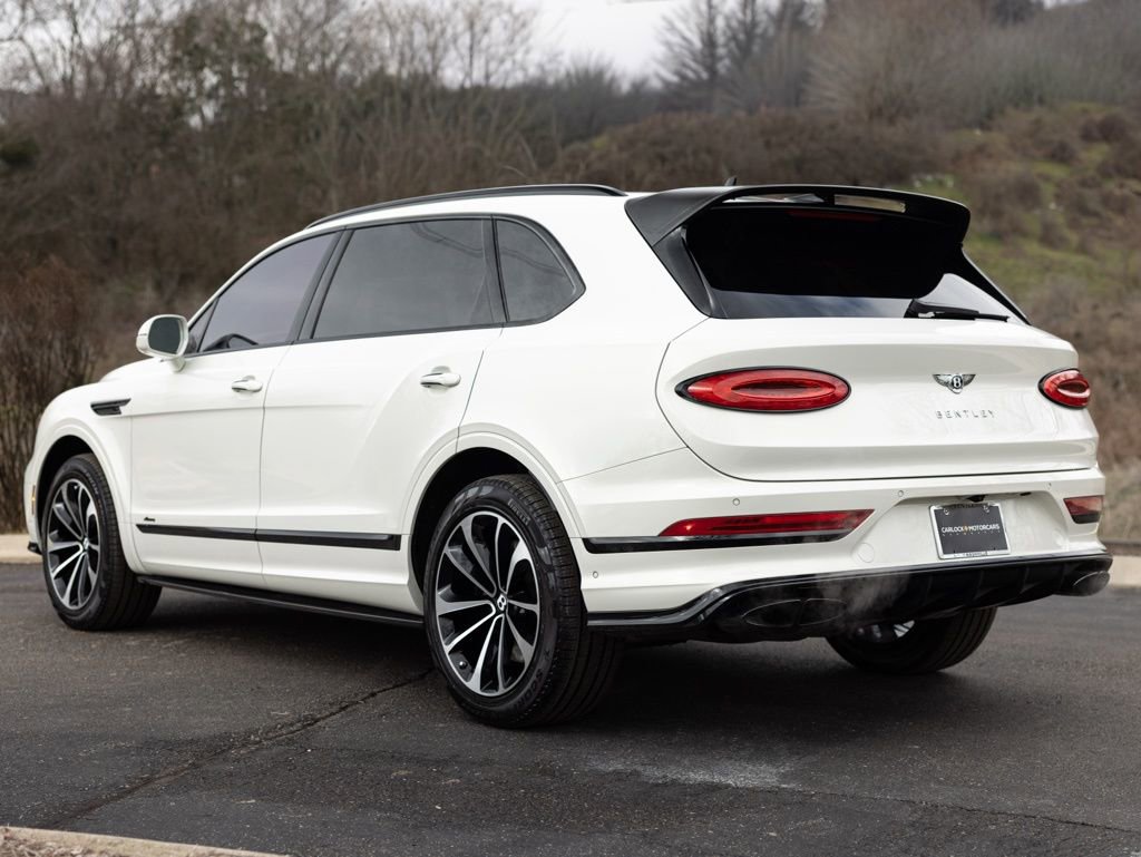 Used 2023 Bentley Bentayga Extended Wheelbase image 9