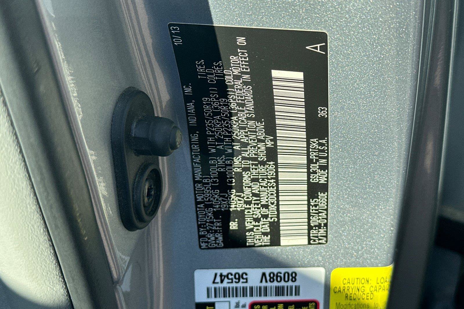 Used 2014 Toyota Sienna SE FWD image 30