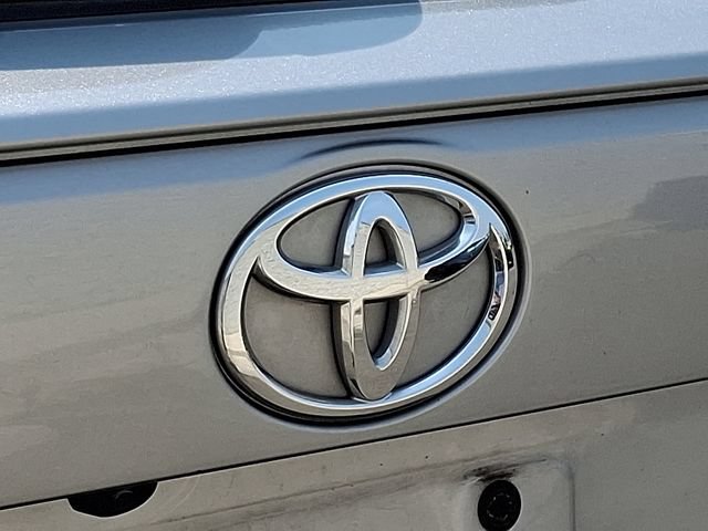 Used 2024 Toyota RAV4 XLE AWD/4WD image 28