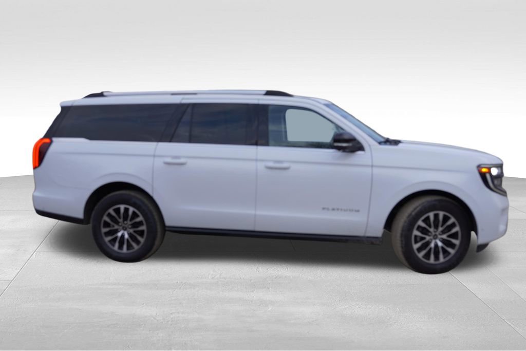 Certified 2025 Ford Expedition Max Platinum image 3