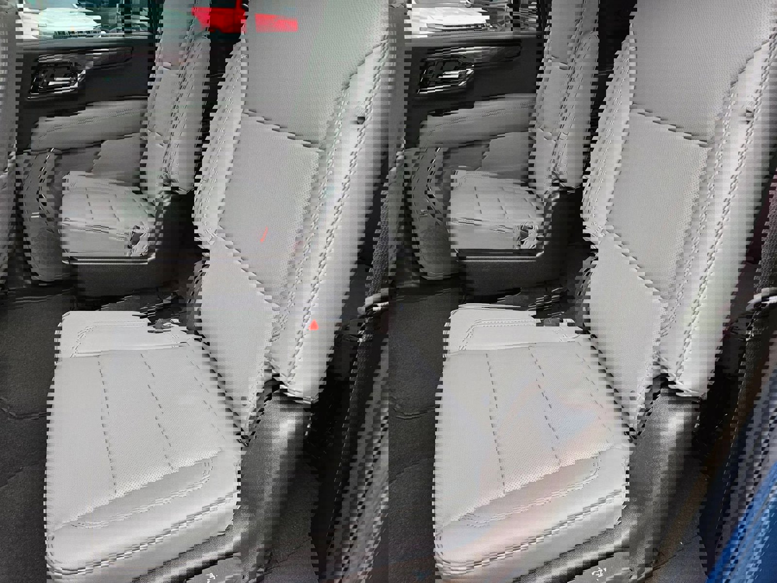 New 2026 GMC Yukon XL Elevation image 27