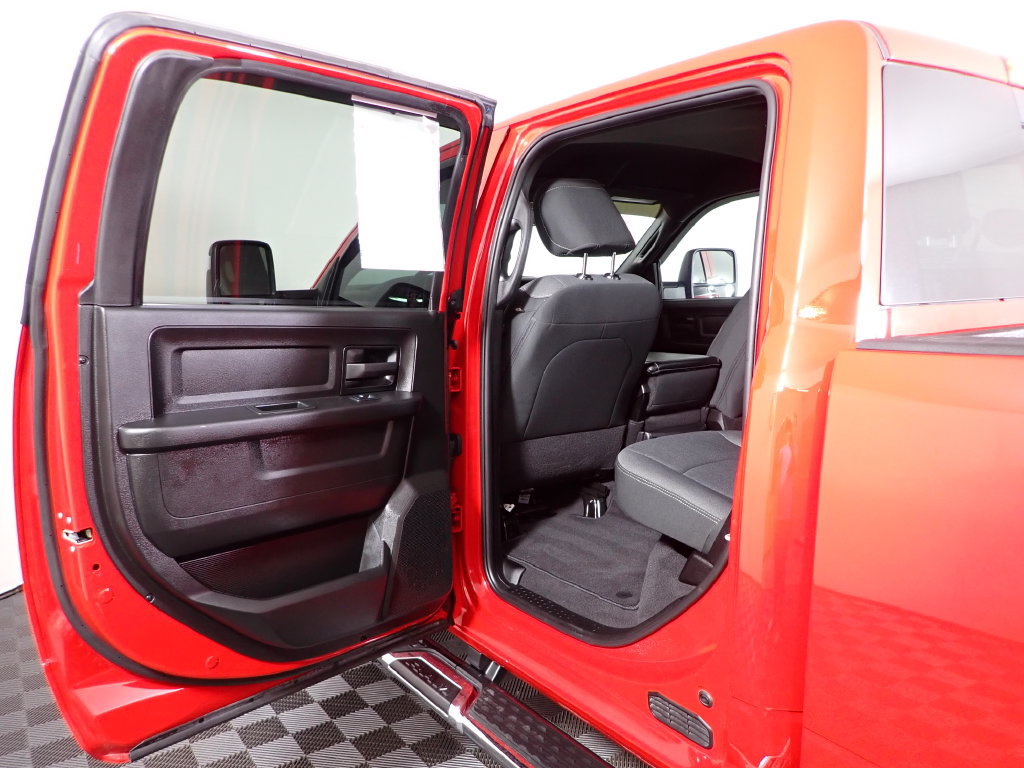 Used 2024 RAM 2500 Tradesman w/ Chrome Appearance Group AWD/4WD image 30