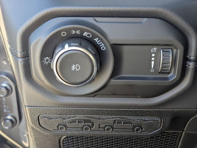 New 2026 Jeep Wrangler Unlimited Sahara AWD/4WD image 16