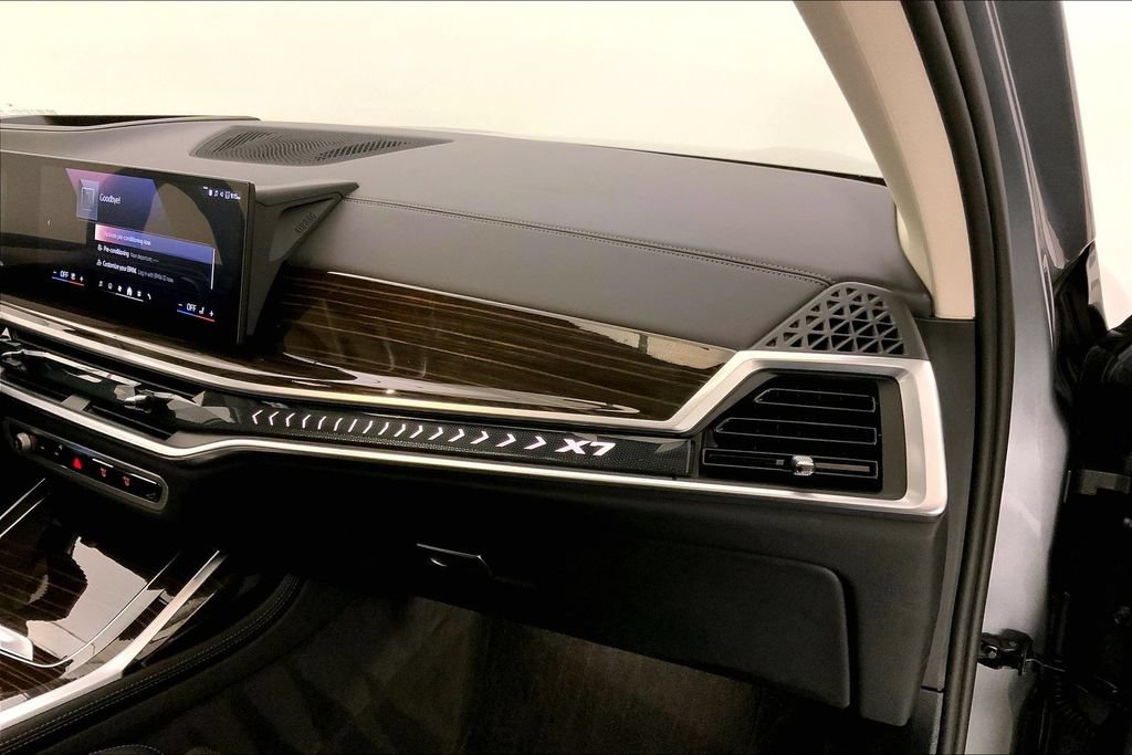 Certified 2026 BMW X7 xDrive40i AWD/4WD image 23