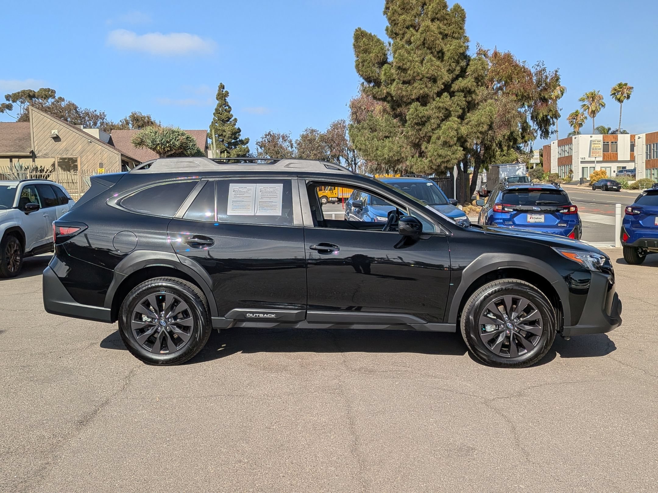 Used 2025 Subaru Outback Onyx Edition AWD/4WD image 5