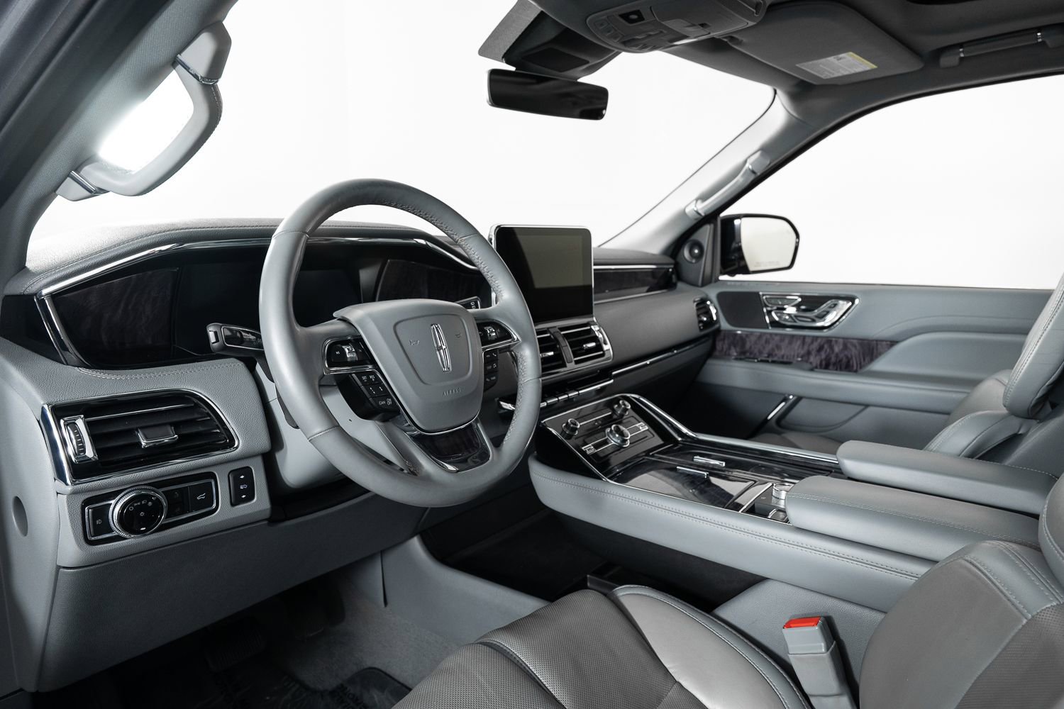 Used 2021 Lincoln Navigator L Reserve image 11