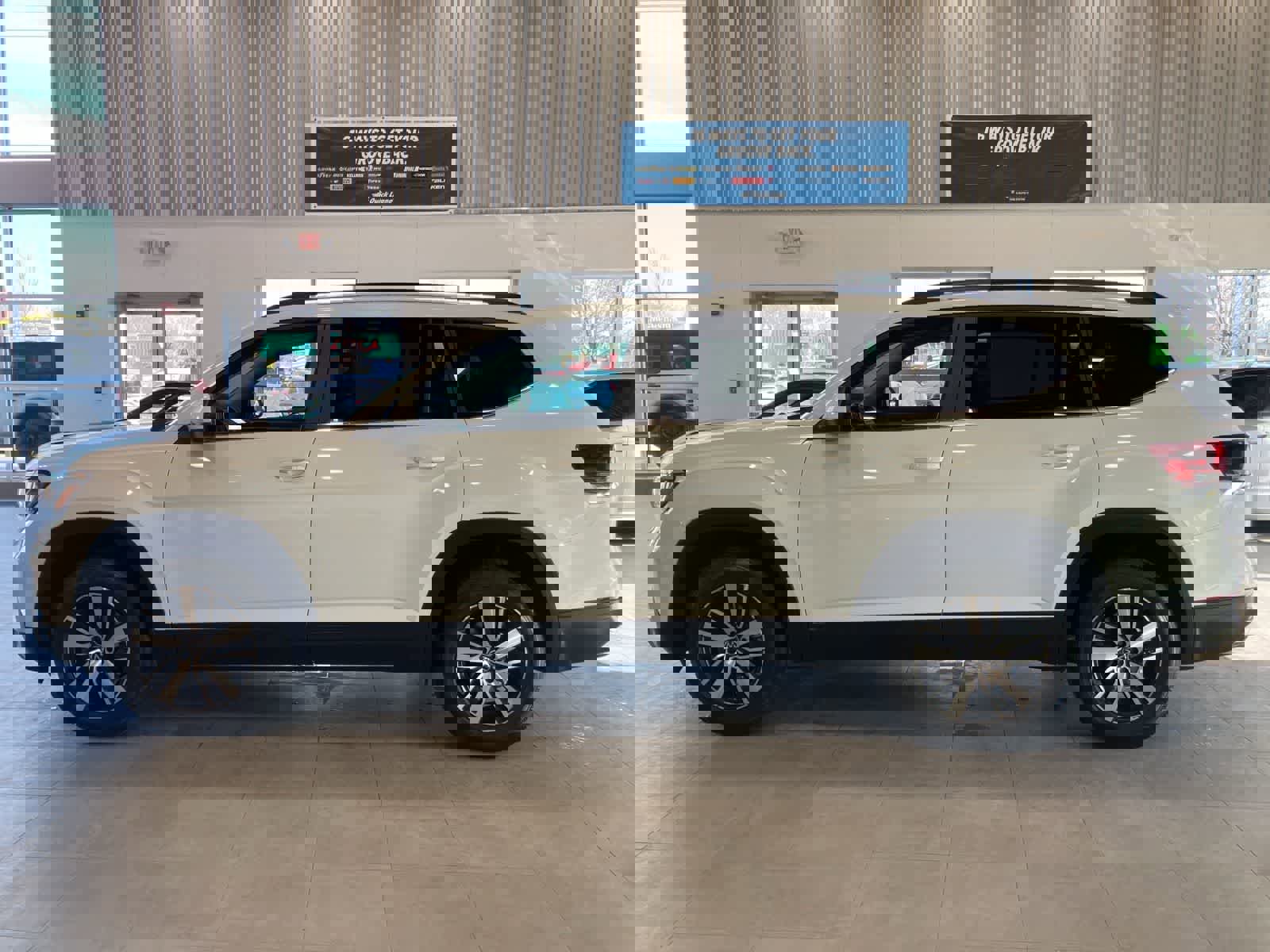 Used 2021 Volkswagen Atlas SE image 8