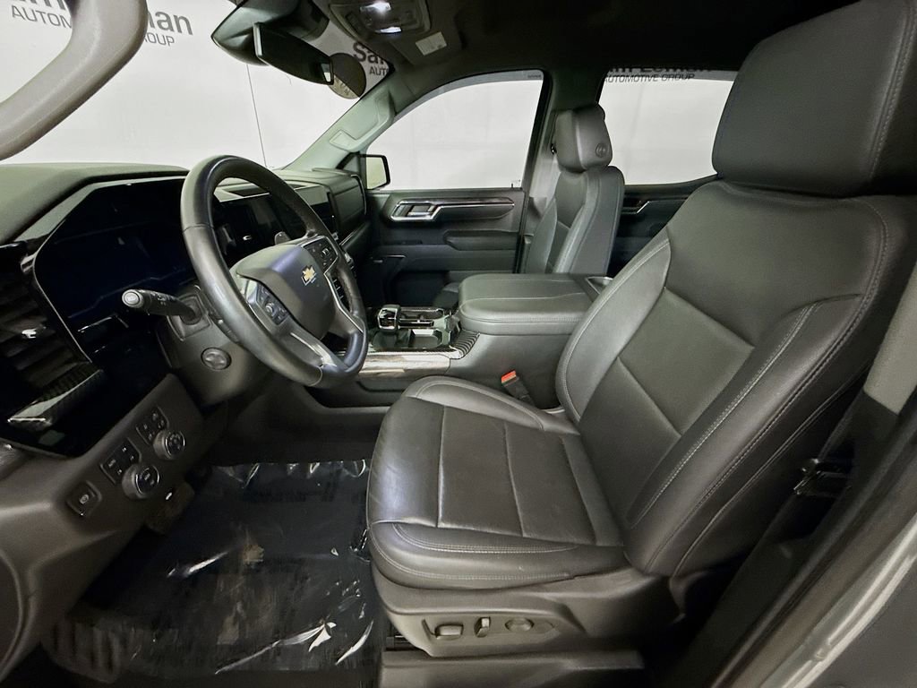 Used 2023 Chevrolet Silverado 1500 LTZ image 19
