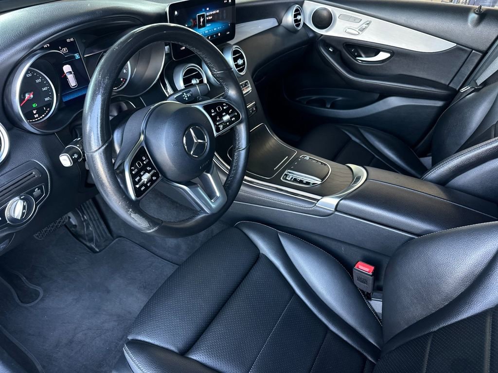 Used 2021 Mercedes-Benz GLC 300 4MATIC image 10