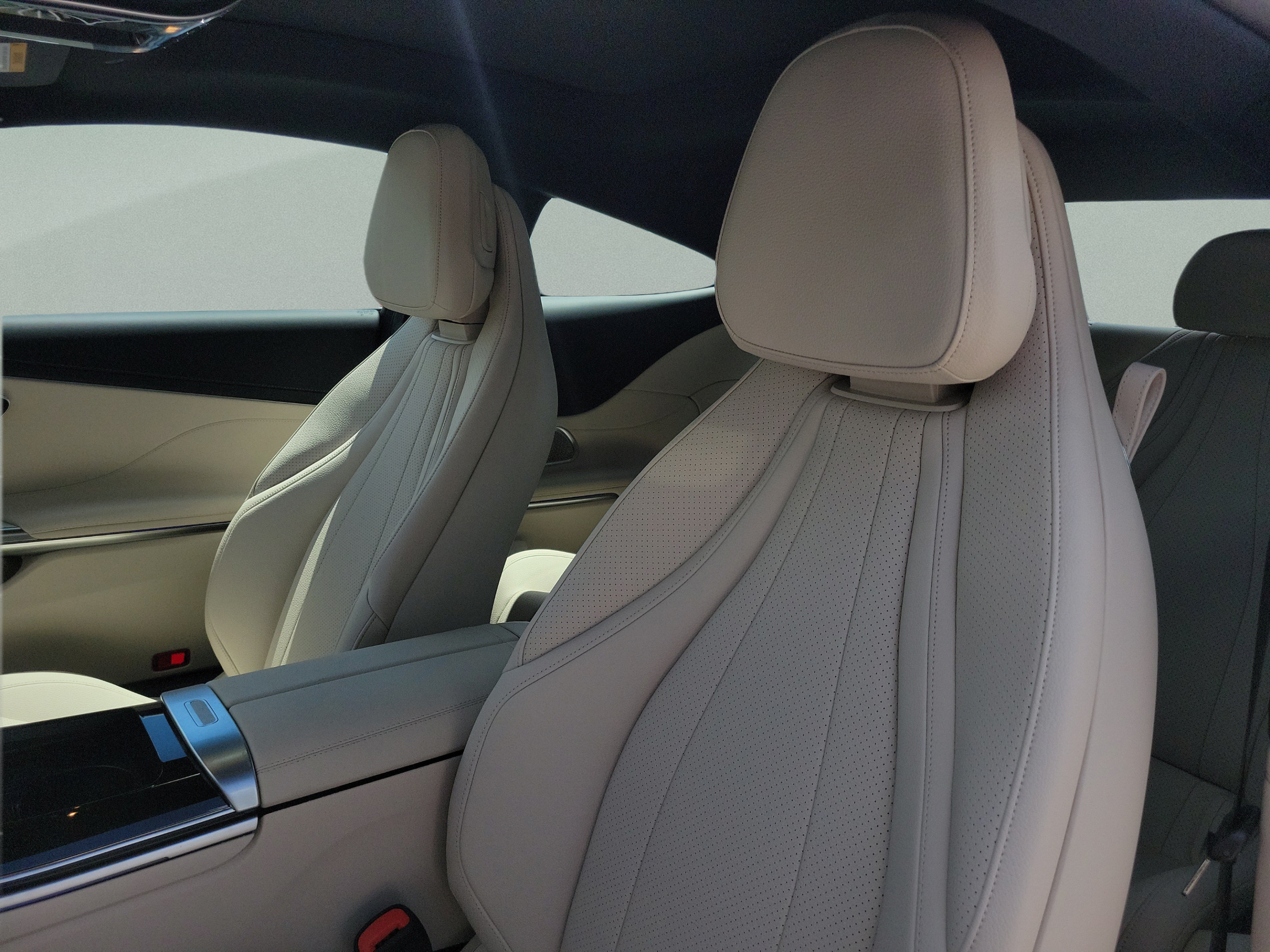 New 2026 Mercedes-Benz CLE 300 4MATIC Coupe image 9