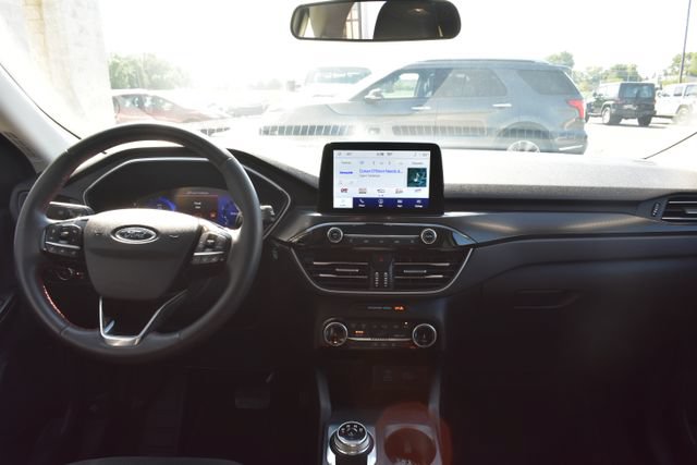 Used 2022 Ford Escape SEL w/ Technology Package AWD/4WD image 40