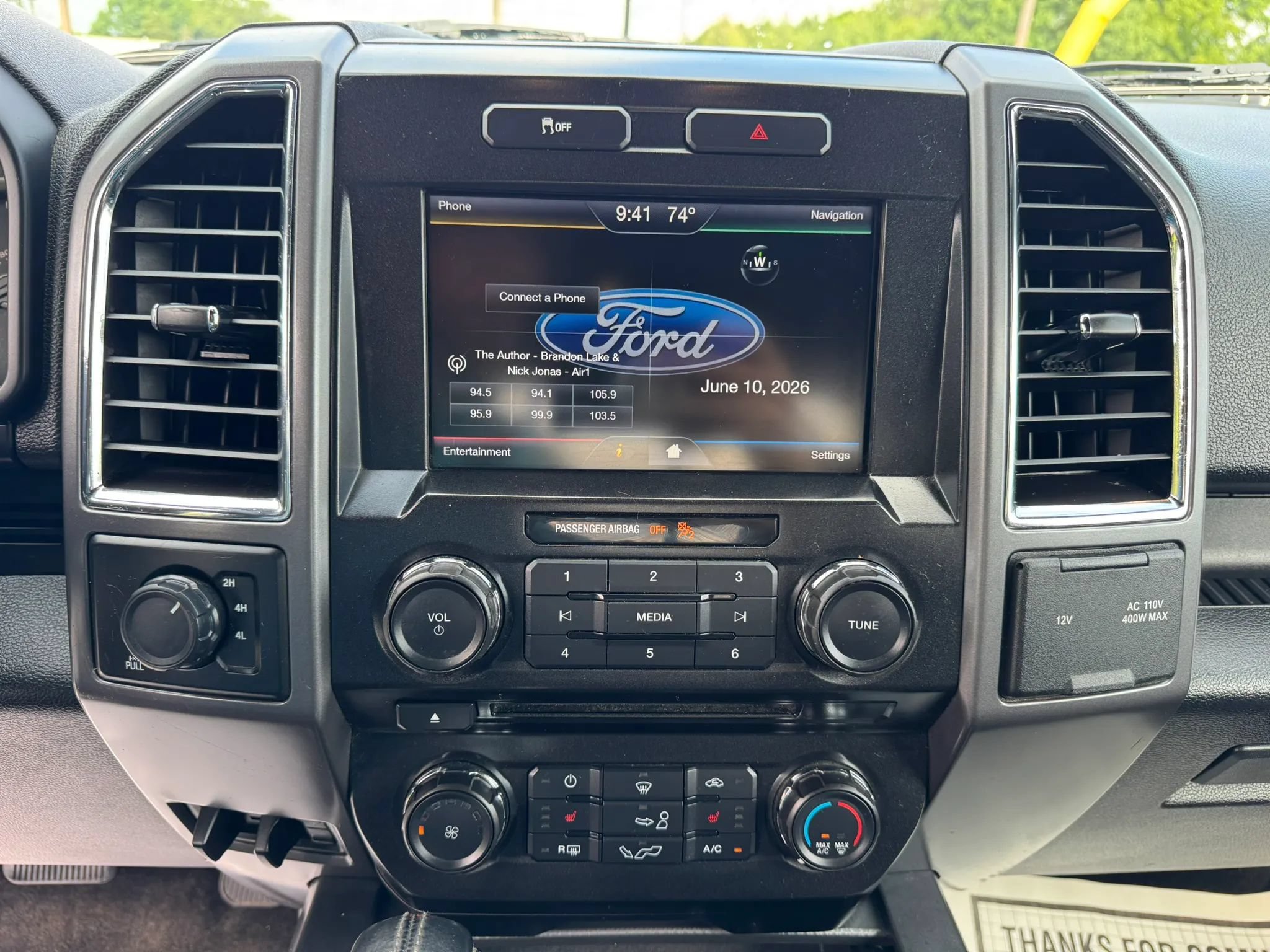 Used 2015 Ford F150 XLT w/ Equipment Group 302A Luxury AWD/4WD image 28