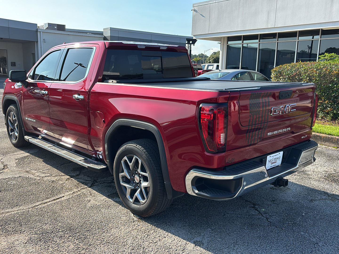 Used 2024 GMC Sierra 1500 SLT w/ SLT Premium Plus Package RWD image 5