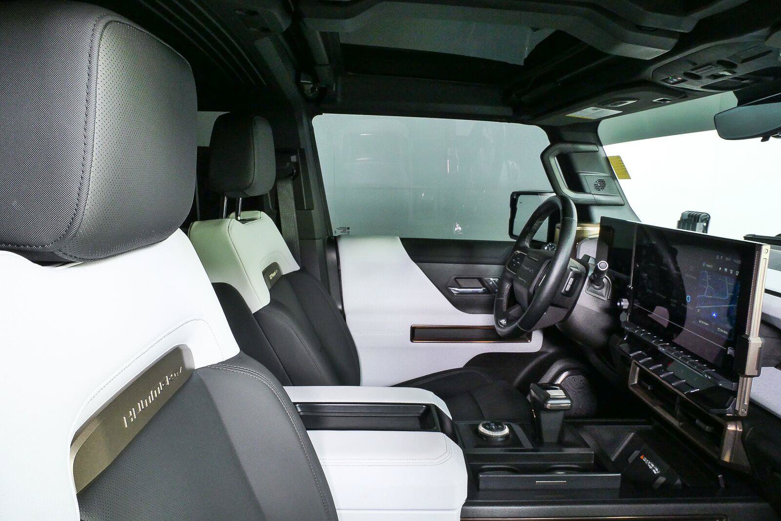Used 2024 GMC Hummer EV 2X w/ LPO, Illumination Package AWD/4WD image 21