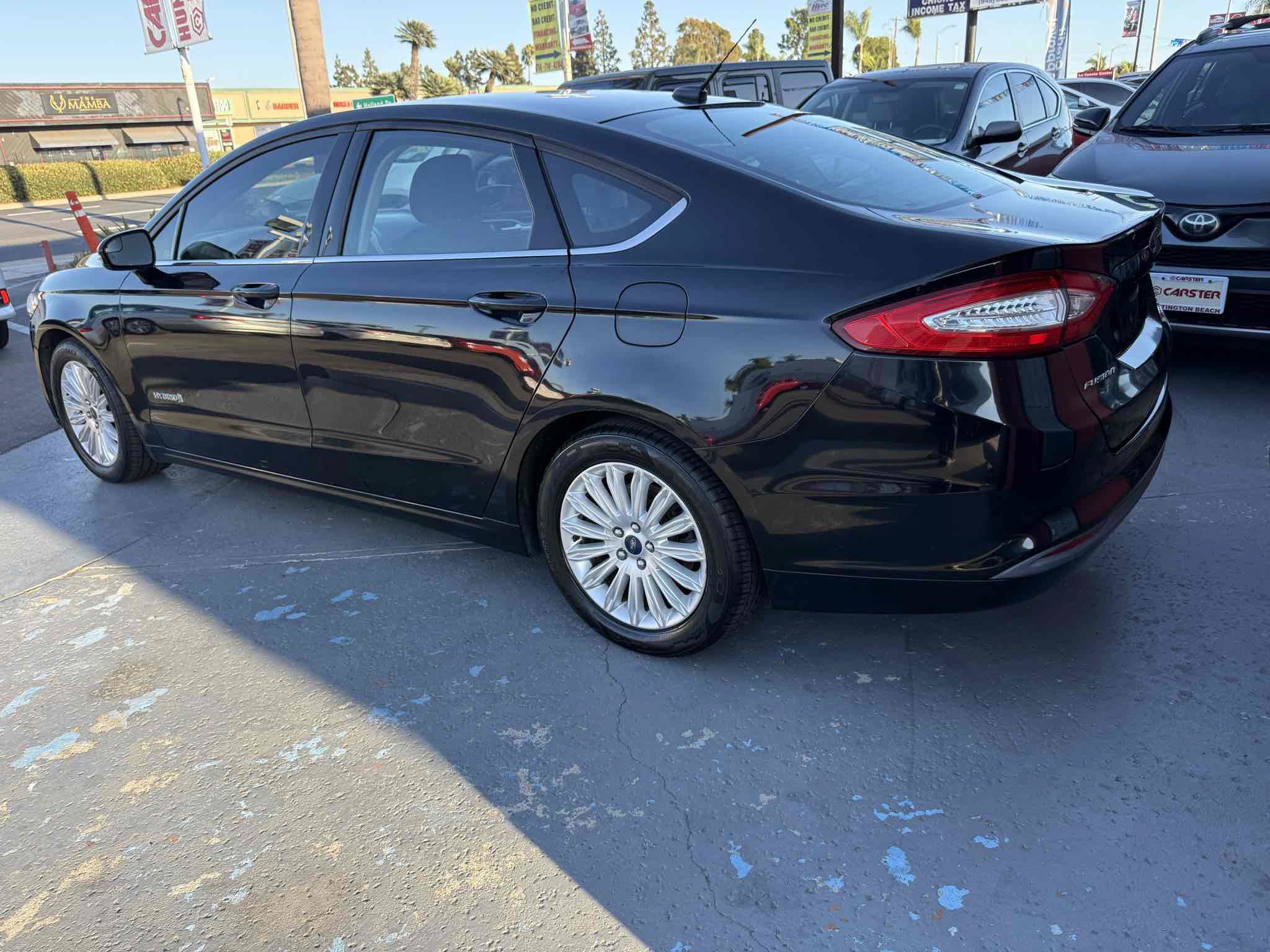 Used 2016 Ford Fusion SE FWD image 22