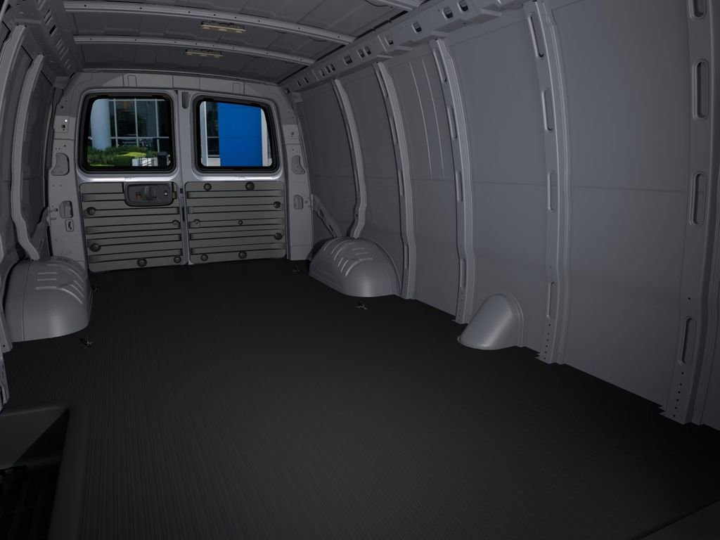 New 2026 Chevrolet Express 2500 Extended RWD image 17