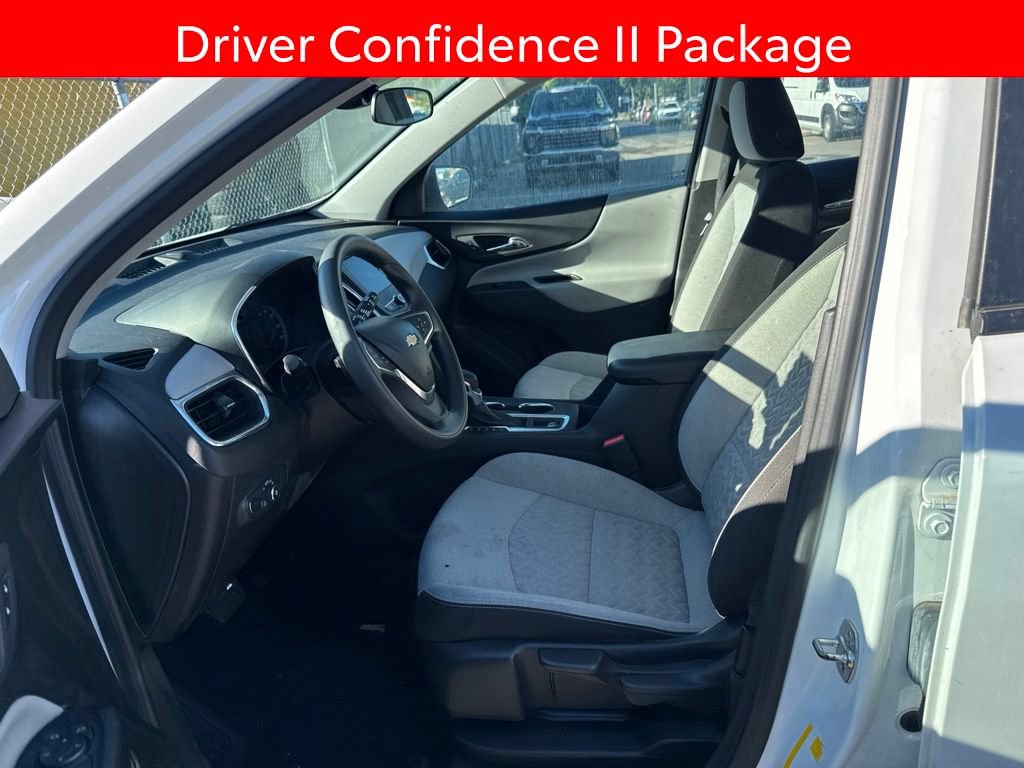 Used 2024 Chevrolet Equinox LS w/ Driver Confidence II Package FWD image 5