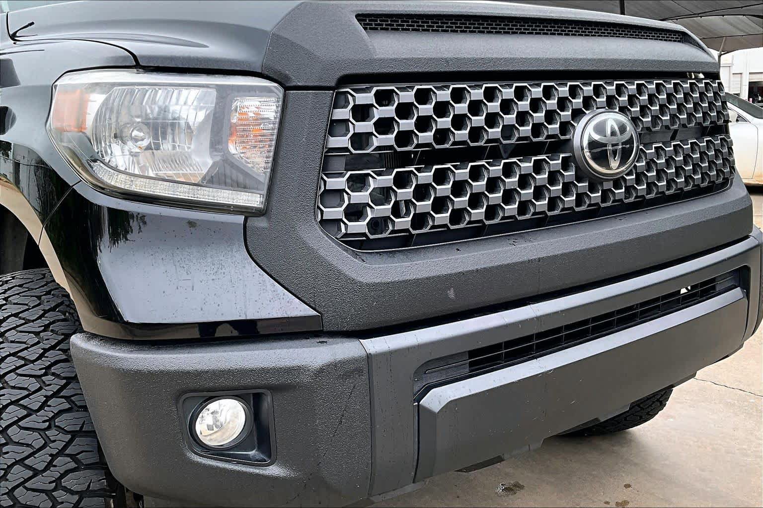 Used 2019 Toyota Tundra SR5 w/ SR5 Upgrade Package AWD/4WD image 28