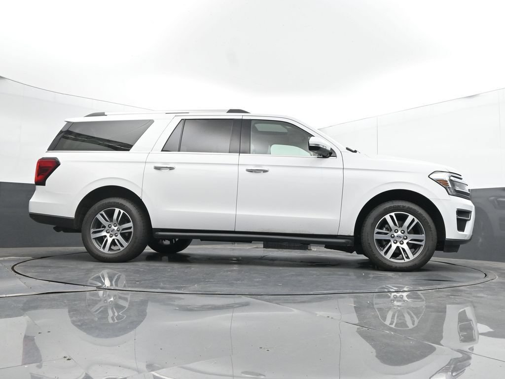 Used 2024 Ford Expedition Max Limited AWD/4WD image 24