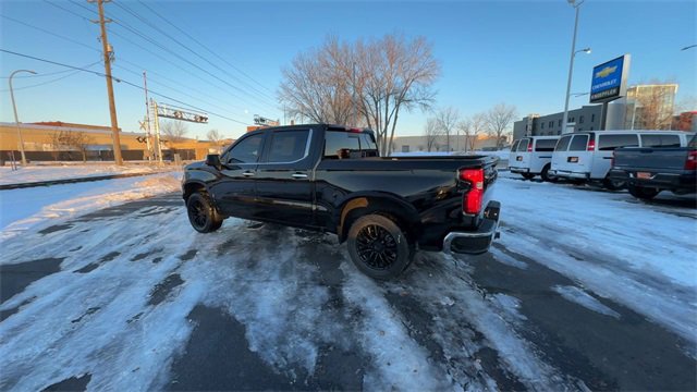 Used 2023 Chevrolet Silverado 1500 LTZ image 6