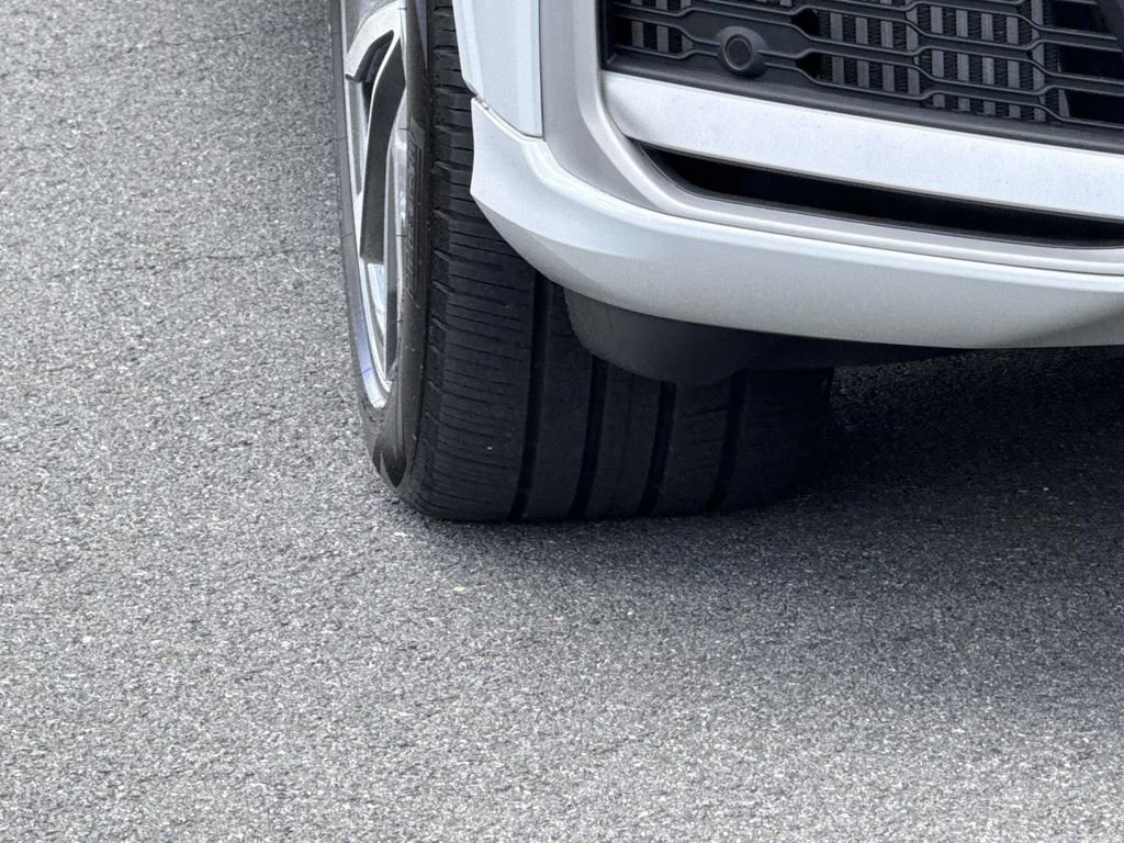 Used 2021 Audi SQ7 Premium Plus w/ Driver Assistance Package image 15