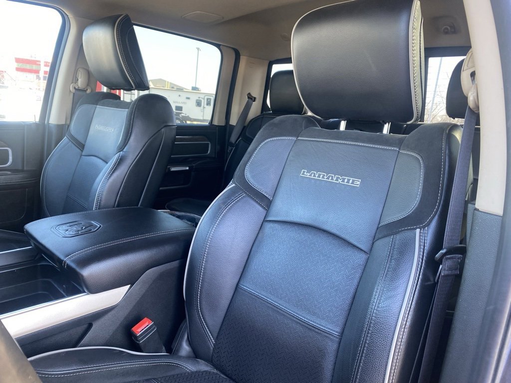 Used 2019 RAM 3500 Laramie image 11