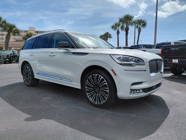 Used 2023 Lincoln Aviator Black Label w/ Dynamic Handling Package AWD/4WD image 2