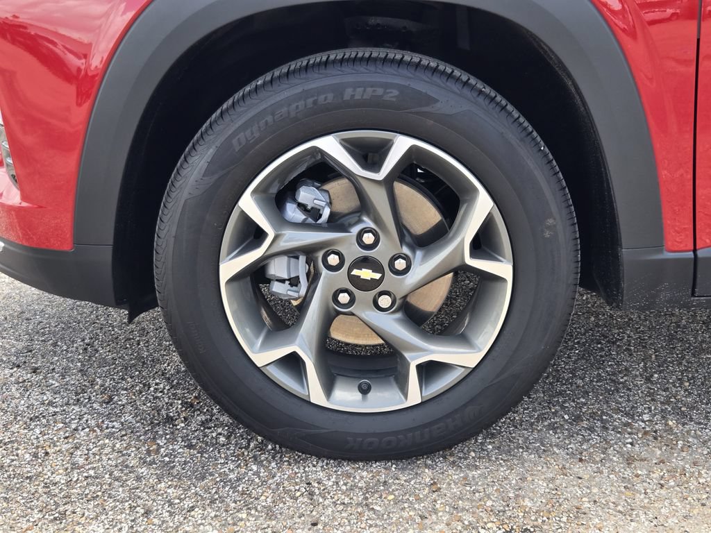 New 2026 Chevrolet Trax LT w/ Driver Confidence Package FWD image 14