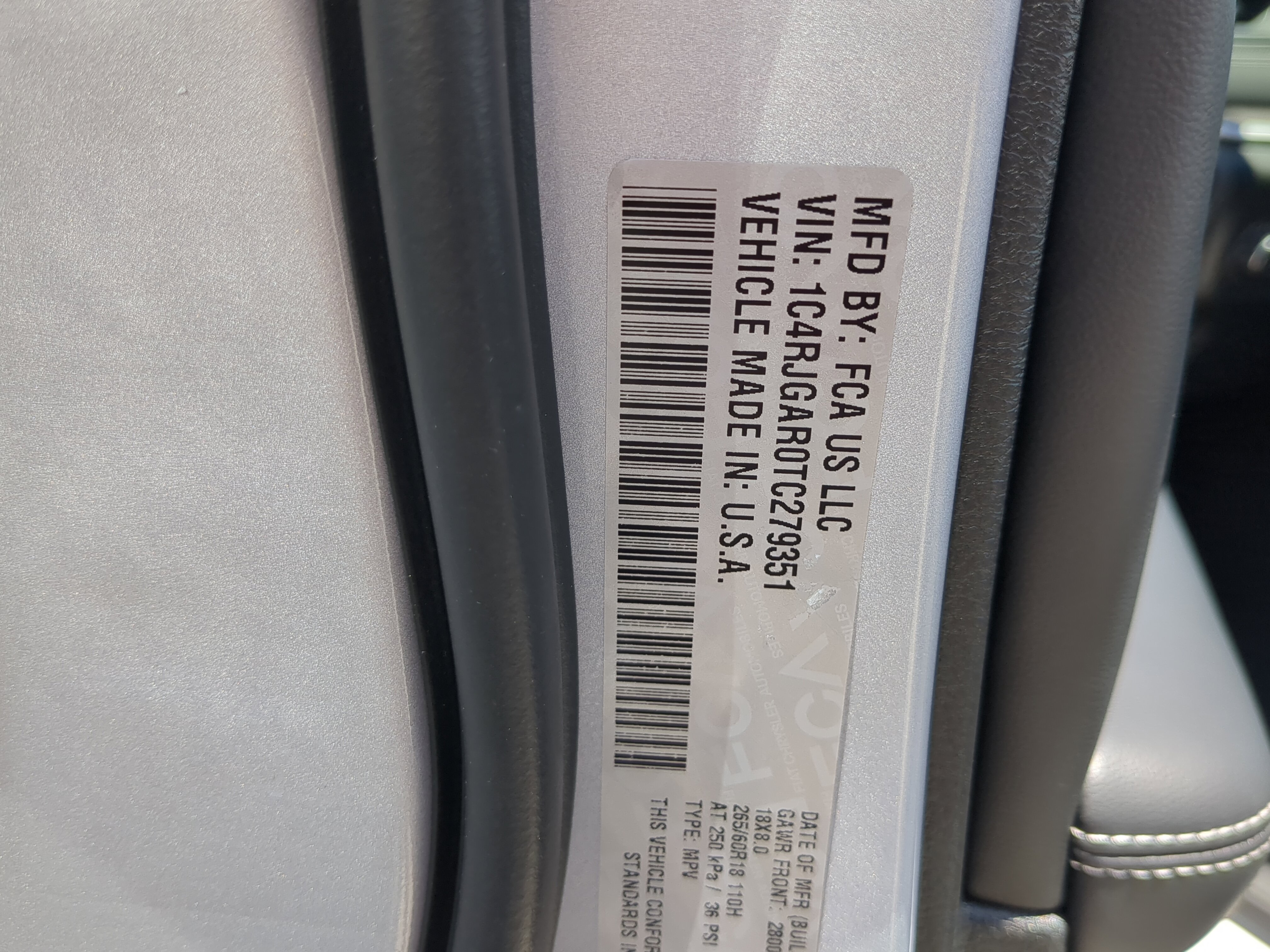 New 2026 Jeep Grand Cherokee Altitude RWD image 28